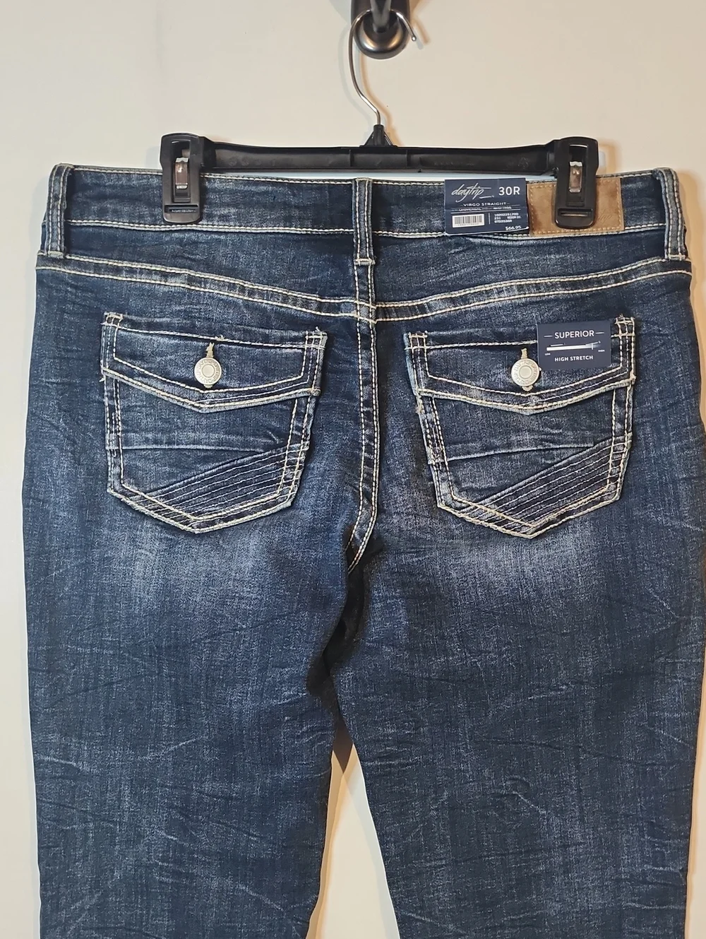 Daytrip Virgo Universal Fit Straight Jeans NWT Size 30 Regular